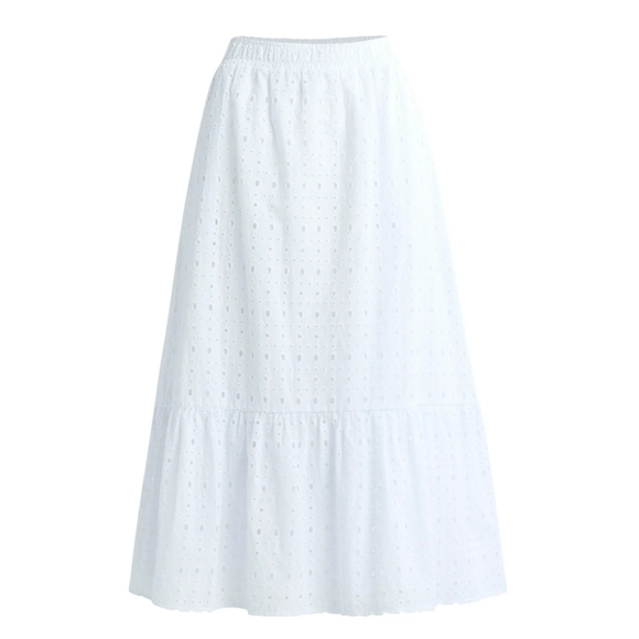 Time and Tru Woman's Cotton Eyelet Tiered Midi Skirt with Elastic Waistband - Picture 4 of 6